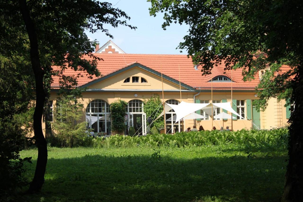 Hotel Kavaliershaus Krumke - Gaestehaus Im Schlosspark - Schluesselbox - Kein Tv Zewnętrze zdjęcie